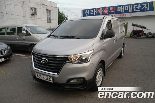 Hyundai Grand Starex Van 3-Seater Style 2021 — фото 2