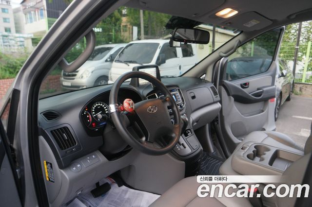 Hyundai Grand Starex Van 3-Seater Style 2021 — фото 7