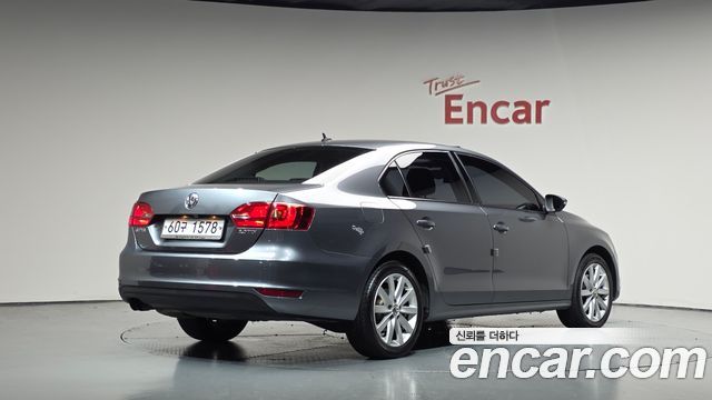 Volkswagen Jetta 2.0 TDI 6th 2013 — фото 2
