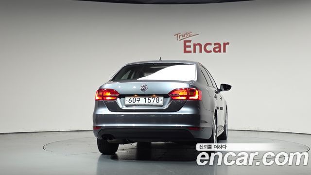 Volkswagen Jetta 2.0 TDI 6th 2013 — фото 4
