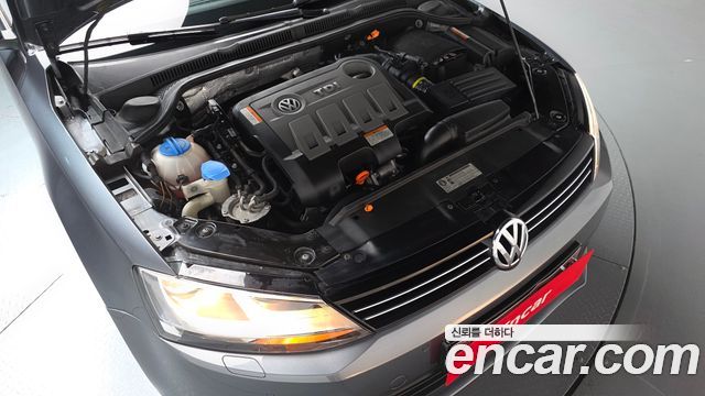 Volkswagen Jetta 2.0 TDI 6th 2013 — фото 6