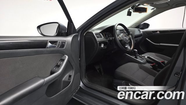 Volkswagen Jetta 2.0 TDI 6th 2013 — фото 10