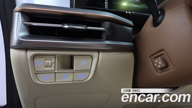 Hyundai Grandeur Hybrid (GN7) Calligraphy 2023 — фото 18