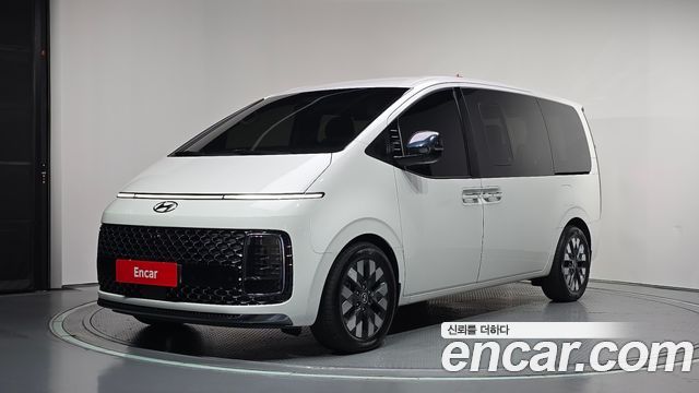 Hyundai Staria L3.5 Lounge 9-Seater Mobility 2022 — фото 1
