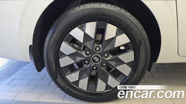 Hyundai Staria L3.5 Lounge 9-Seater Mobility 2022 — фото 5