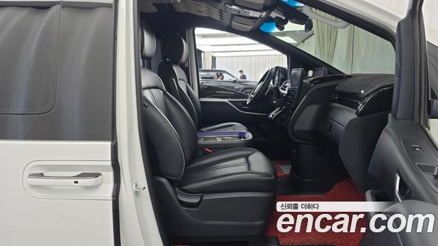 Hyundai Staria L3.5 Lounge 9-Seater Mobility 2022 — фото 11