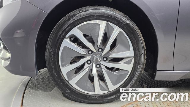 Honda Accord (X) 2.0 Hybrid EX-L 2018 — фото 5