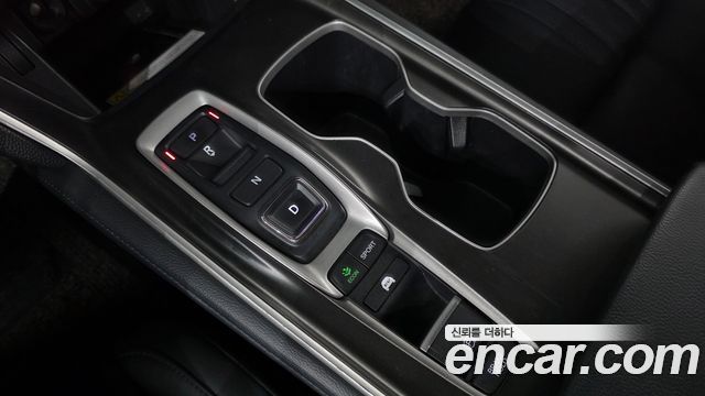 Honda Accord (X) 2.0 Hybrid EX-L 2018 — фото 9