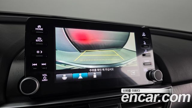 Honda Accord (X) 2.0 Hybrid EX-L 2018 — фото 17