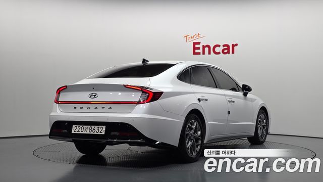 Hyundai Sonata (DN8) 2.0 Premium Plus 2022 — фото 2