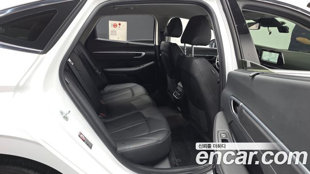 Hyundai Sonata (DN8) 2.0 Premium Plus 2022 — фото 12