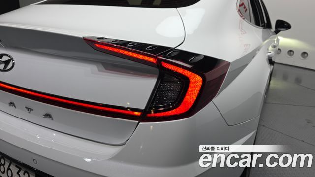 Hyundai Sonata (DN8) 2.0 Premium Plus 2022 — фото 23