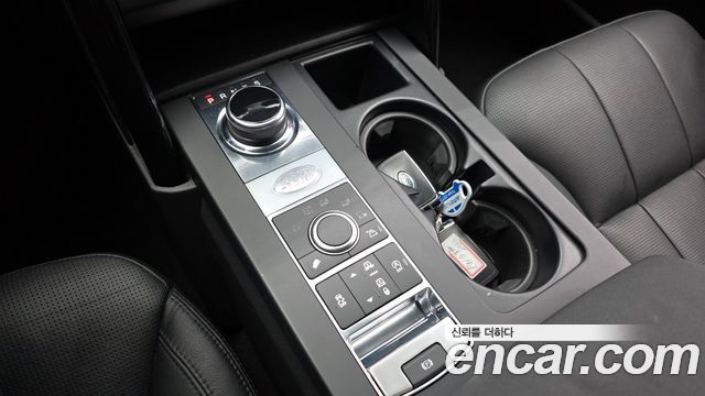 Land Rover Discovery 5 3.0 SD6 SE 2019 — фото 9