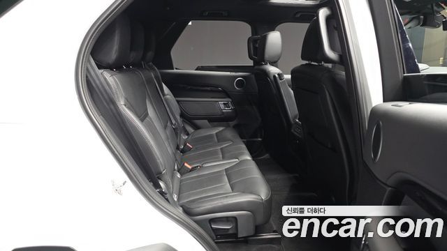 Land Rover Discovery 5 3.0 SD6 SE 2019 — фото 12
