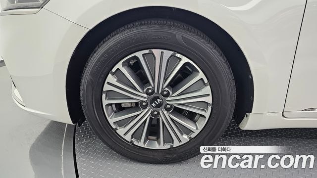 Kia K7 Hybrid Noblesse 2019 — фото 5