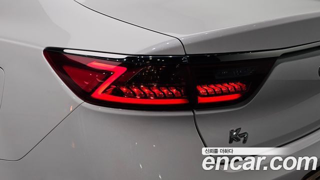 Kia K7 Hybrid Noblesse 2019 — фото 23