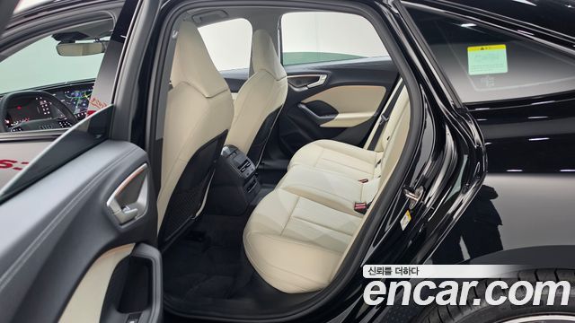 Audi A5 (B10) 45 TFSI Quattro S Line 2025 — фото 11