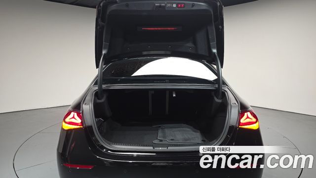 Mercedes-Benz E-Class (W214) E200 Avantgarde 2024 — фото 24