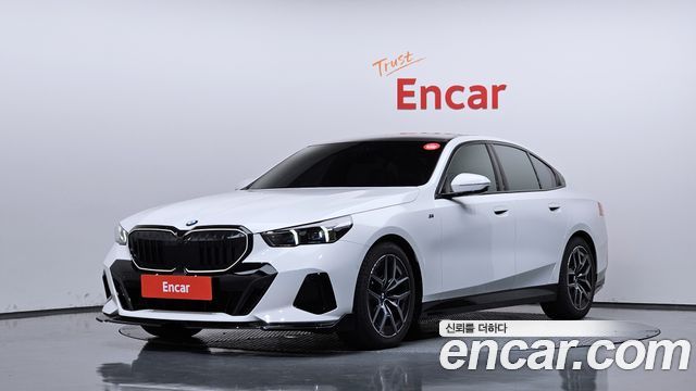 BMW 5 Series (G60) 520i M Sport 2025 — фото 1