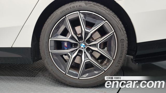 BMW 5 Series (G60) 520i M Sport 2025 — фото 21