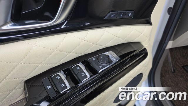 Kia Carnival (IV) Diesel 7-seater Limousine(Special vehicle) 2021 — фото 12