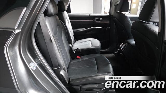 Kia Sorento (IV) Gasoline 2.5T 2WD Noblesse 2024 — фото 12
