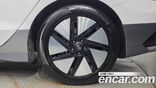 Hyundai Ioniq 6 Long Range Exclusive 2023 — фото 21