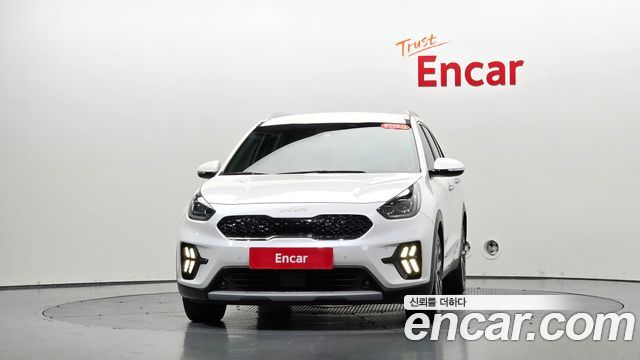 Kia Niro 1.6 HEV Signature 2022 — фото 3