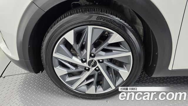 Kia Niro 1.6 HEV Signature 2022 — фото 5