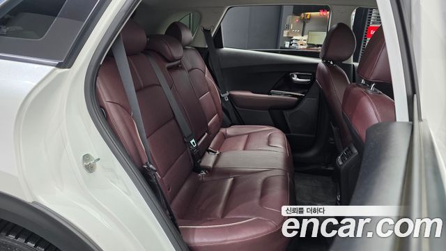 Kia Niro 1.6 HEV Signature 2022 — фото 12