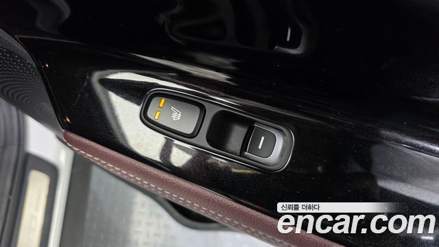 Kia Niro 1.6 HEV Signature 2022 — фото 18