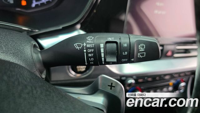 Kia Niro 1.6 HEV Signature 2022 — фото 31
