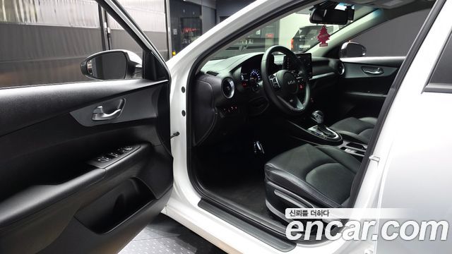 Kia K3 (II) 1.6 Prestige 2022 — фото 10