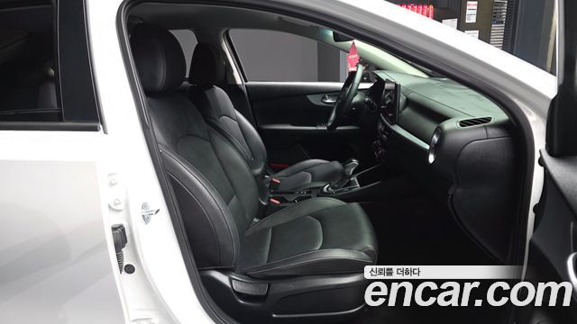 Kia K3 (II) 1.6 Prestige 2022 — фото 11