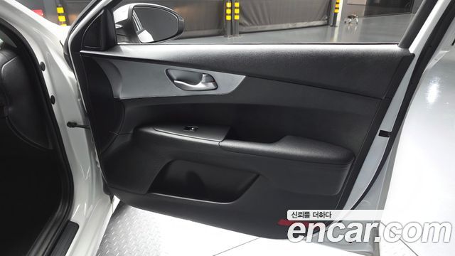 Kia K3 (II) 1.6 Prestige 2022 — фото 24