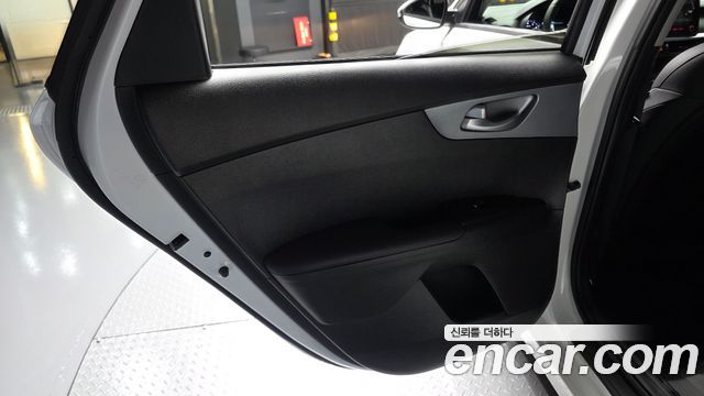 Kia K3 (II) 1.6 Prestige 2022 — фото 25