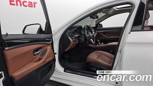 BMW 5 Series (F10) 520d M Aero Dynamic 2016 — фото 10