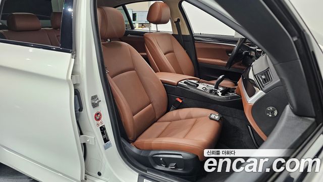 BMW 5 Series (F10) 520d M Aero Dynamic 2016 — фото 12