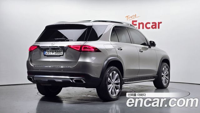 Mercedes-Benz GLE-Class (W167) GLE300d 4MATIC 2022 — фото 2