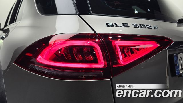 Mercedes-Benz GLE-Class (W167) GLE300d 4MATIC 2022 — фото 23