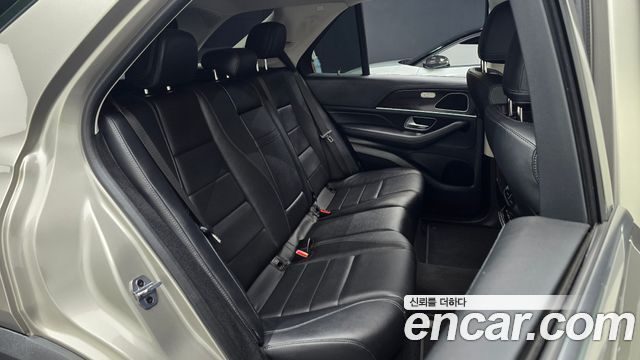 Mercedes-Benz GLE-Class (W167) GLE300d 4MATIC 2022 — фото 26