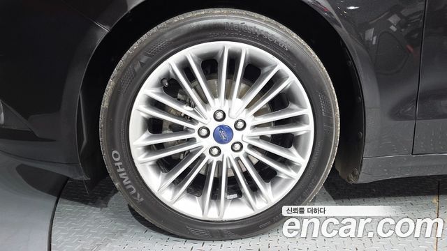 Ford Fusion 2.0 Ecobost 2nd 2014 — фото 5