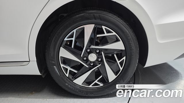 Hyundai Grandeur Hybrid (IG) Le Blanc 2023 — фото 27