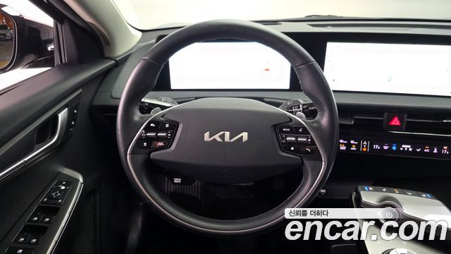 Kia EV6 Long Range 4WD Air 2022 — фото 17