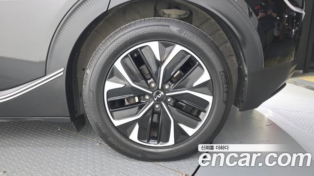 Kia EV6 Long Range 4WD Air 2022 — фото 27