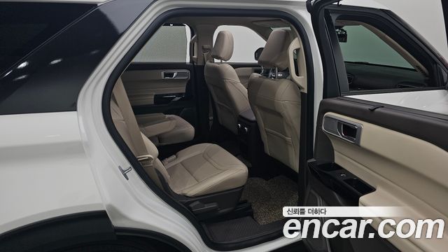 Ford Explorer (VI) 3.0 Platinum 4WD 2021 — фото 16