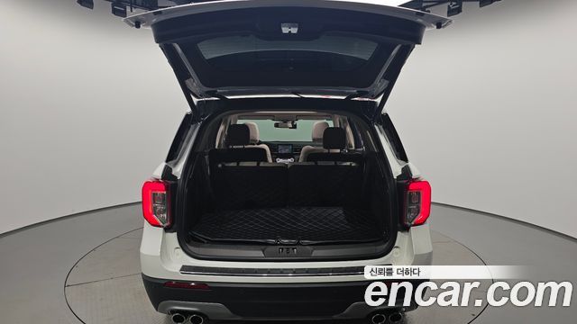 Ford Explorer (VI) 3.0 Platinum 4WD 2021 — фото 24