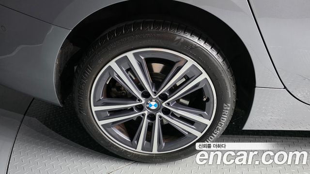 BMW 2 Series Gran Coupe (F44) 220i Sport 2023 — фото 5