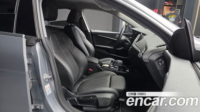 BMW 2 Series Gran Coupe (F44) 220i Sport 2023 — фото 11
