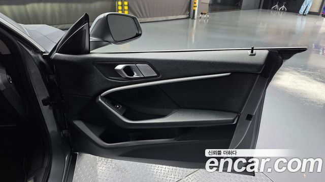 BMW 2 Series Gran Coupe (F44) 220i Sport 2023 — фото 25